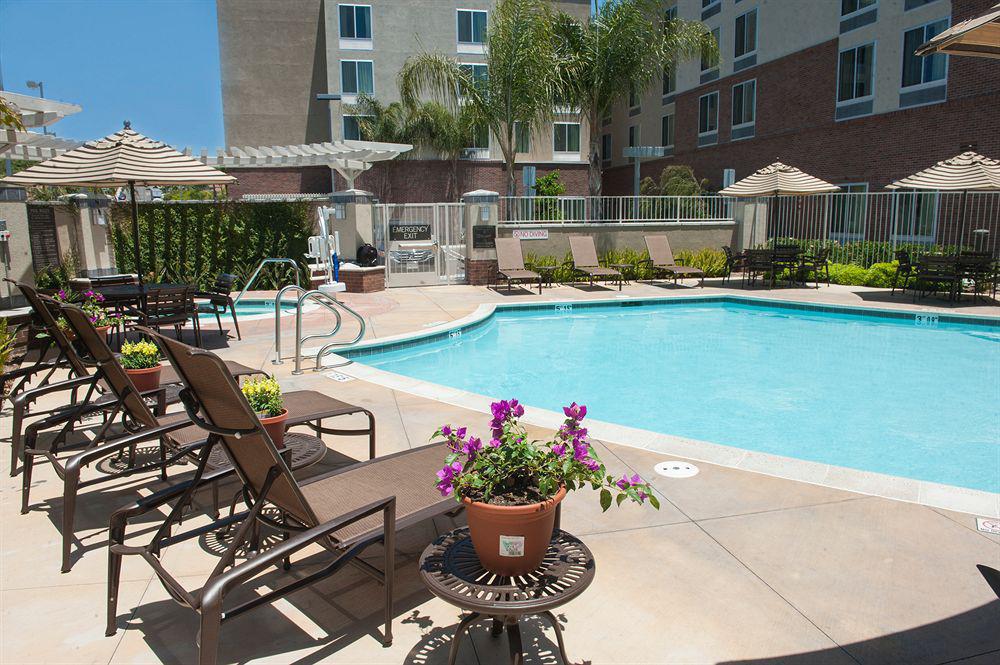 Hyatt Place San Diego-Vista/Carlsbad Екстериор снимка