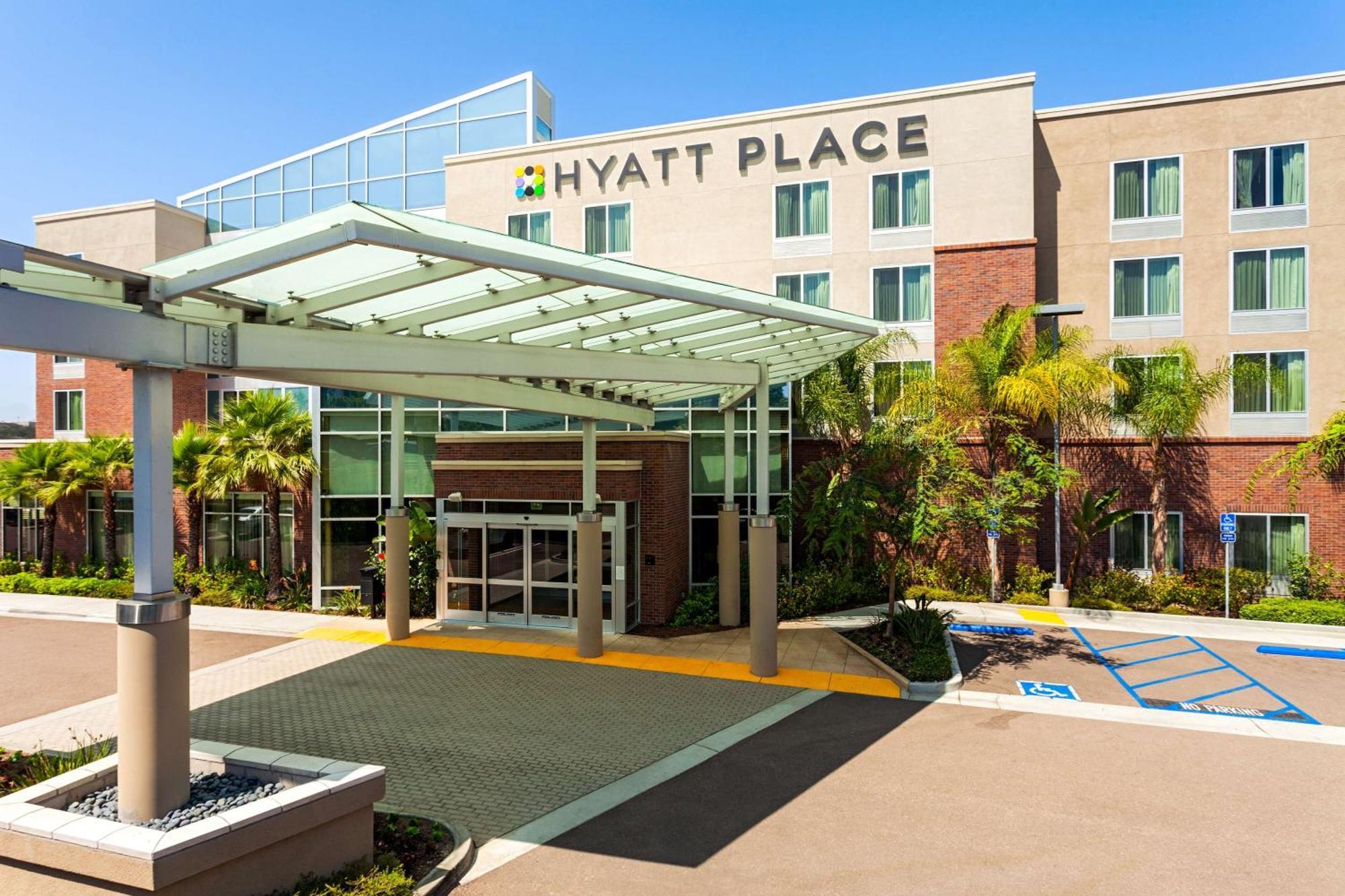 Hyatt Place San Diego-Vista/Carlsbad Екстериор снимка