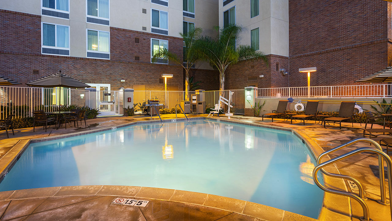 Hyatt Place San Diego-Vista/Carlsbad Екстериор снимка